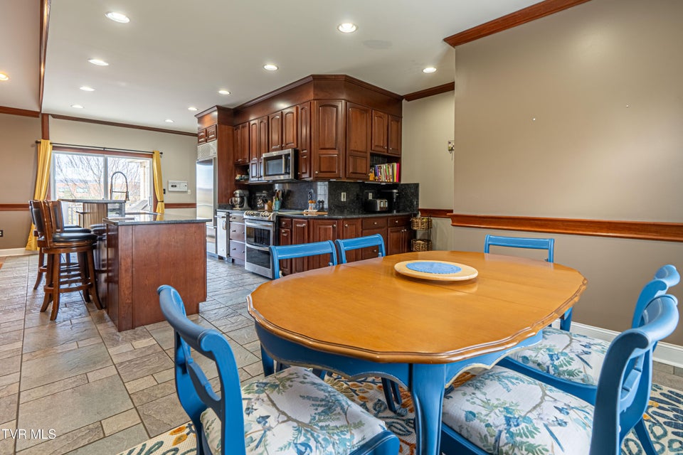 Photo #12: 625 Locust Street