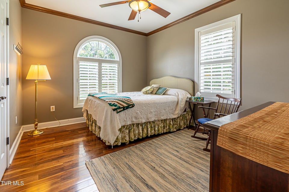 Photo #17: 625 Locust Street