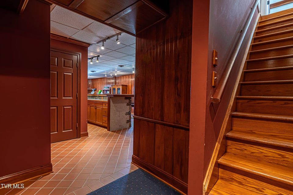 Photo #35: 625 Locust Street