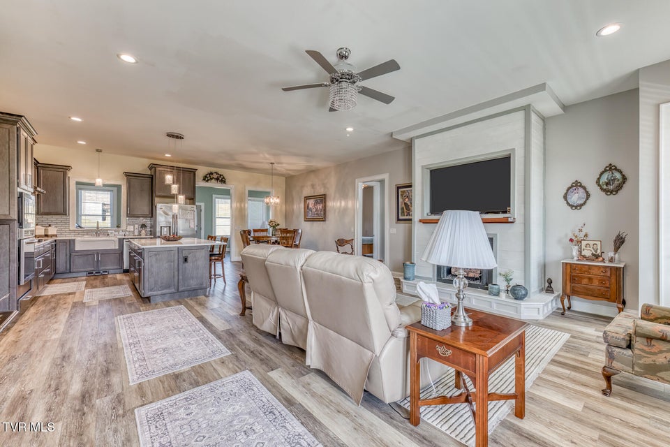 Photo #10: 11423 Reedy Creek Road