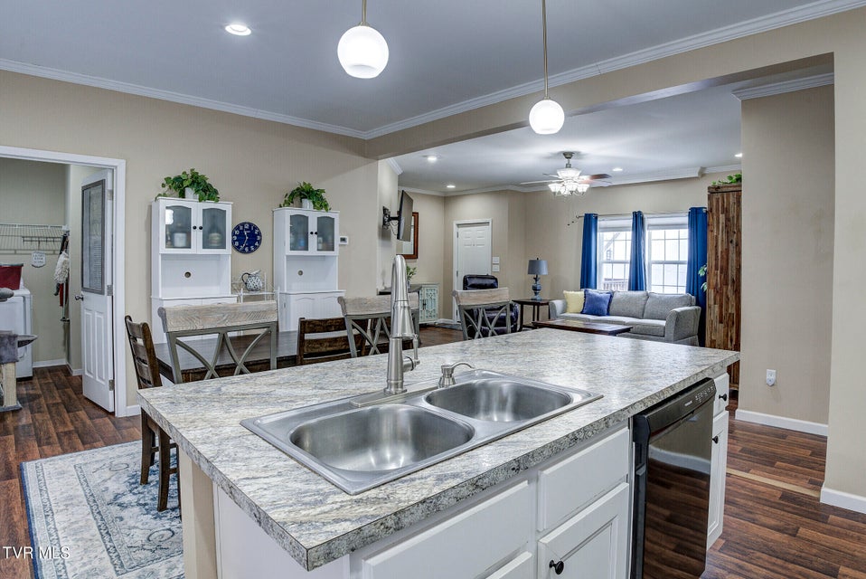 Photo #20: 214 Mount Crest Drive