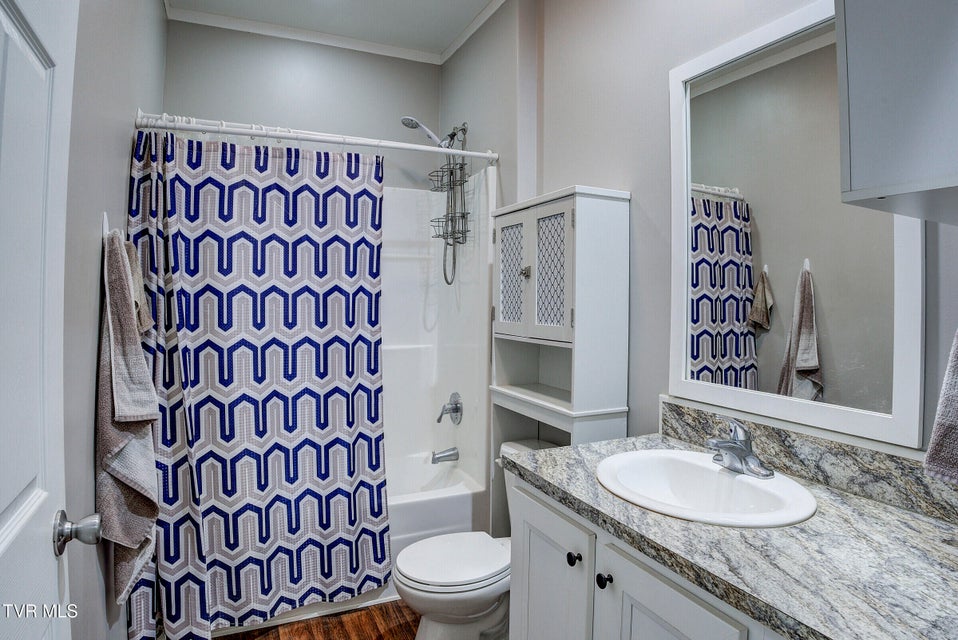 Photo #37: 214 Mount Crest Drive