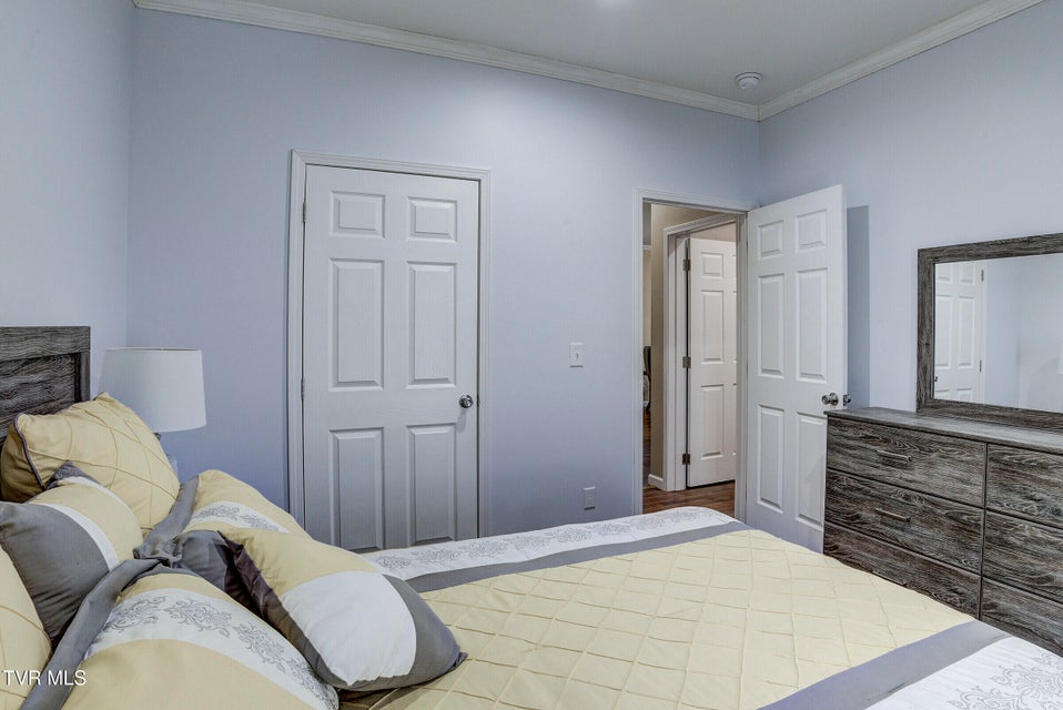 Photo #36: 214 Mount Crest Drive