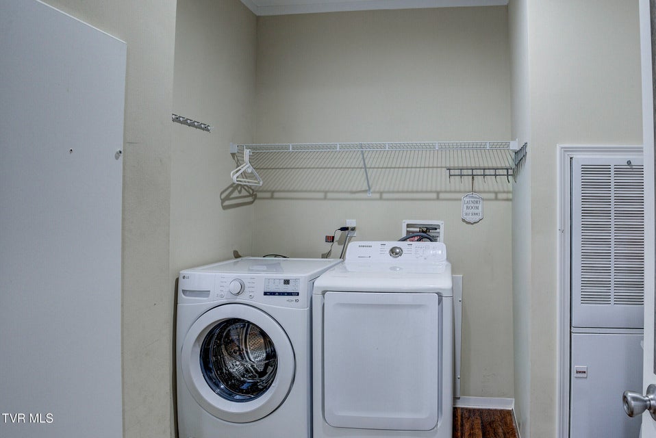 Photo #41: 214 Mount Crest Drive