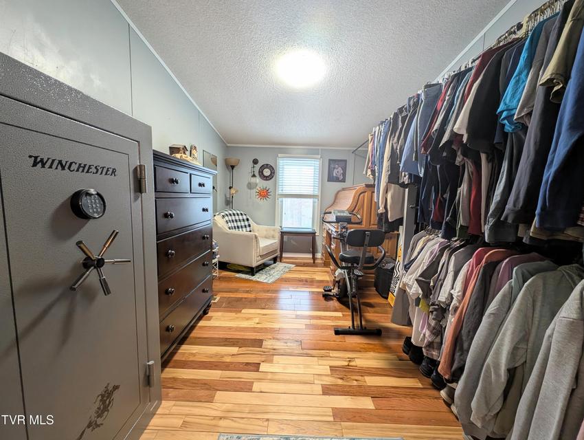 Photo #35: 4887 The Lake Road