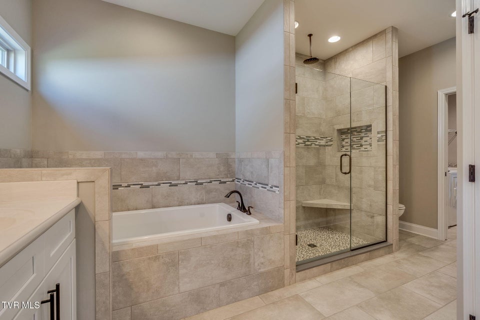 Photo #25: 1175 Cabot Cove