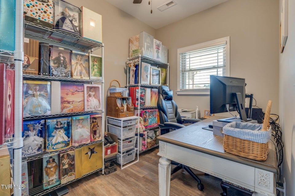 Photo #36: 1175 Cabot Cove