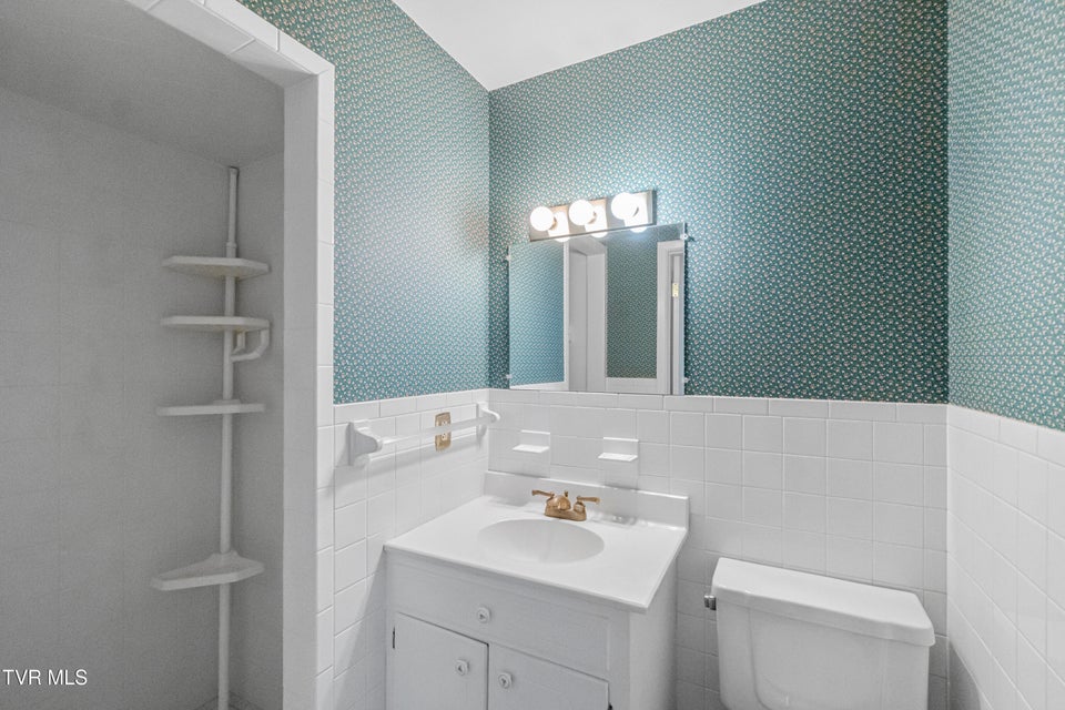 Photo #18: 1400 Brentwood Drive