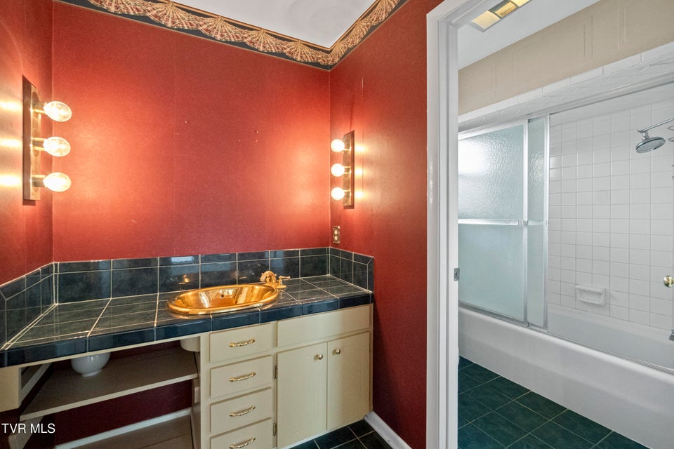 Photo #22: 1400 Brentwood Drive