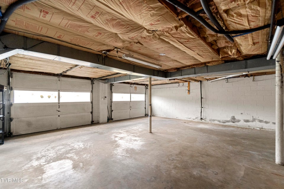 Photo #28: 1400 Brentwood Drive