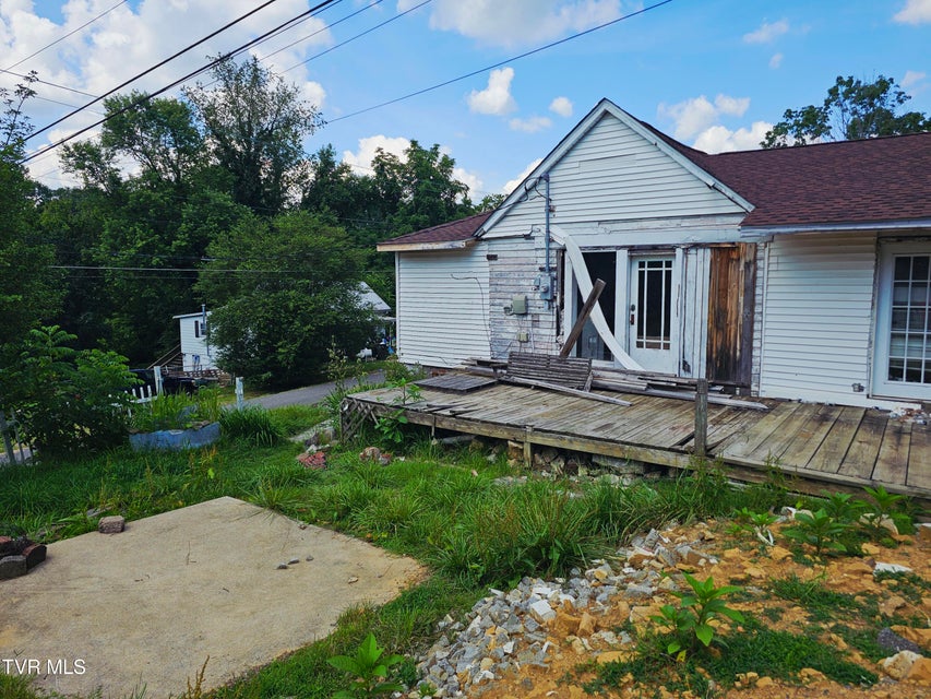 Photo #4: 509 Norfolk Avenue