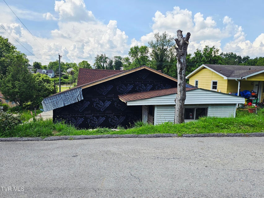 Photo #5: 509 Norfolk Avenue