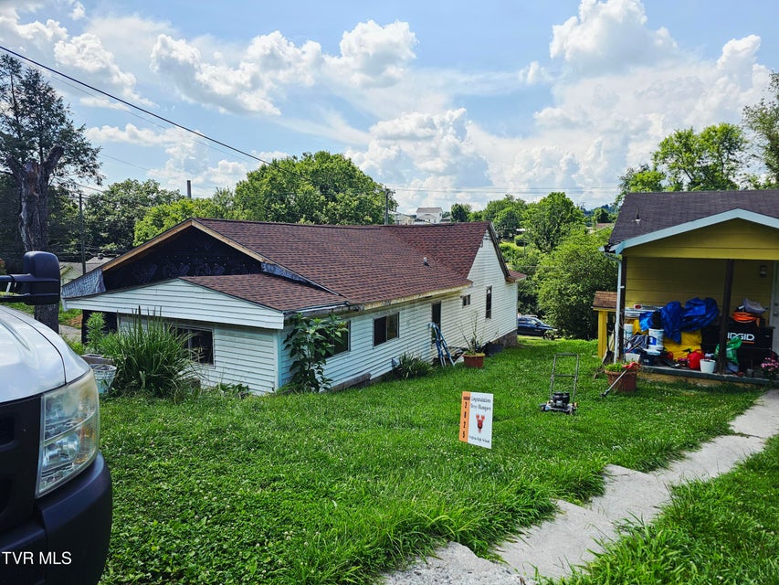 Photo #6: 509 Norfolk Avenue