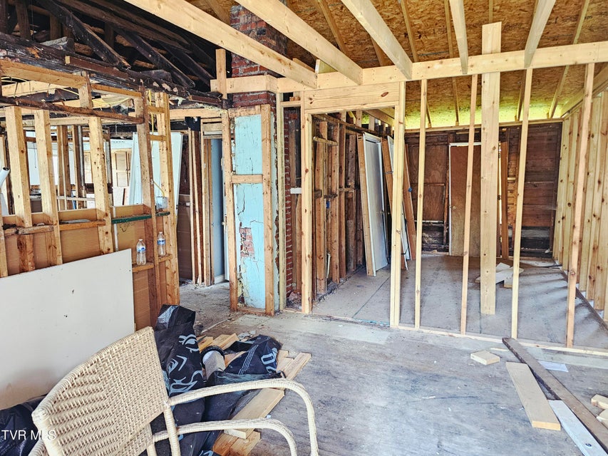 Photo #11: 509 Norfolk Avenue