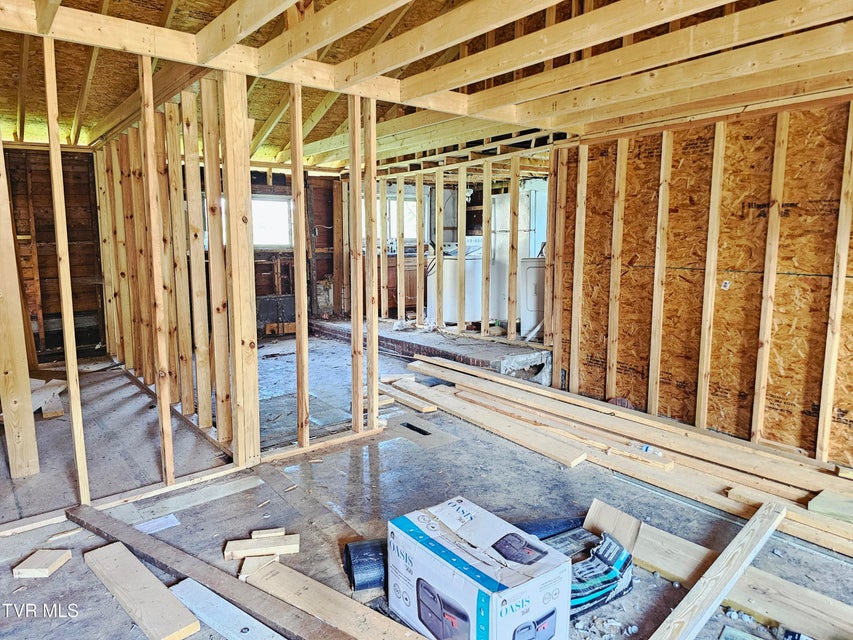 Photo #12: 509 Norfolk Avenue