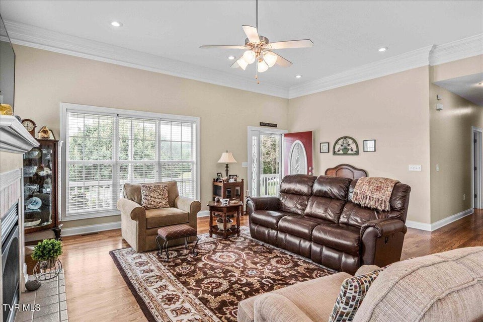 Photo #9: 11 Vesta Sue Court