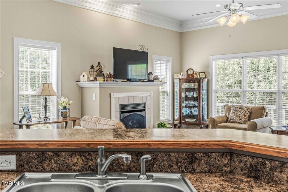 Photo #16: 11 Vesta Sue Court