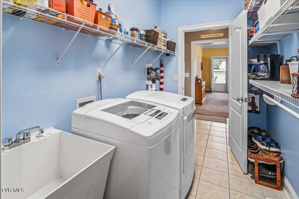 Photo #22: 11 Vesta Sue Court