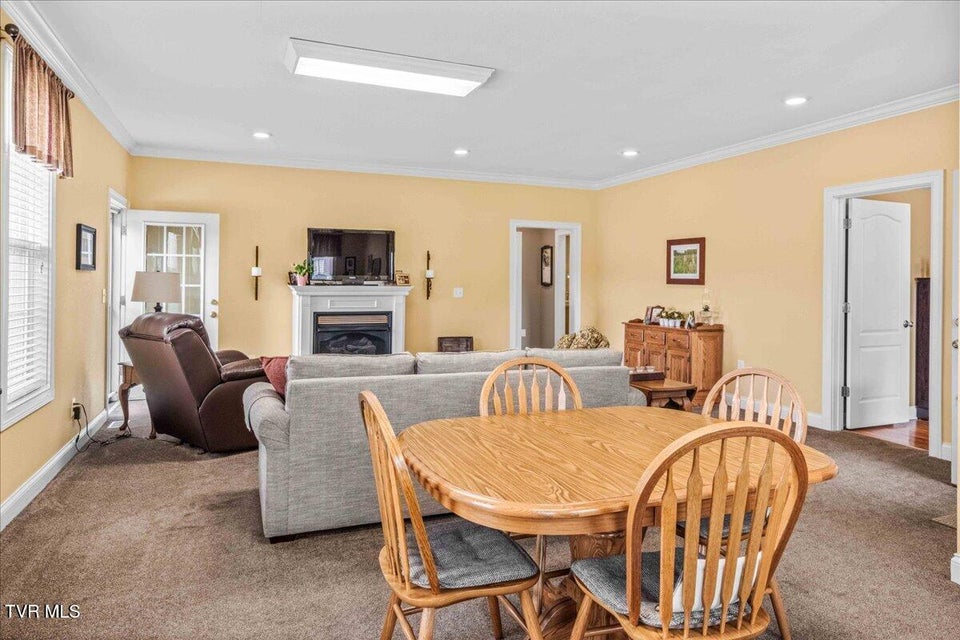 Photo #30: 11 Vesta Sue Court