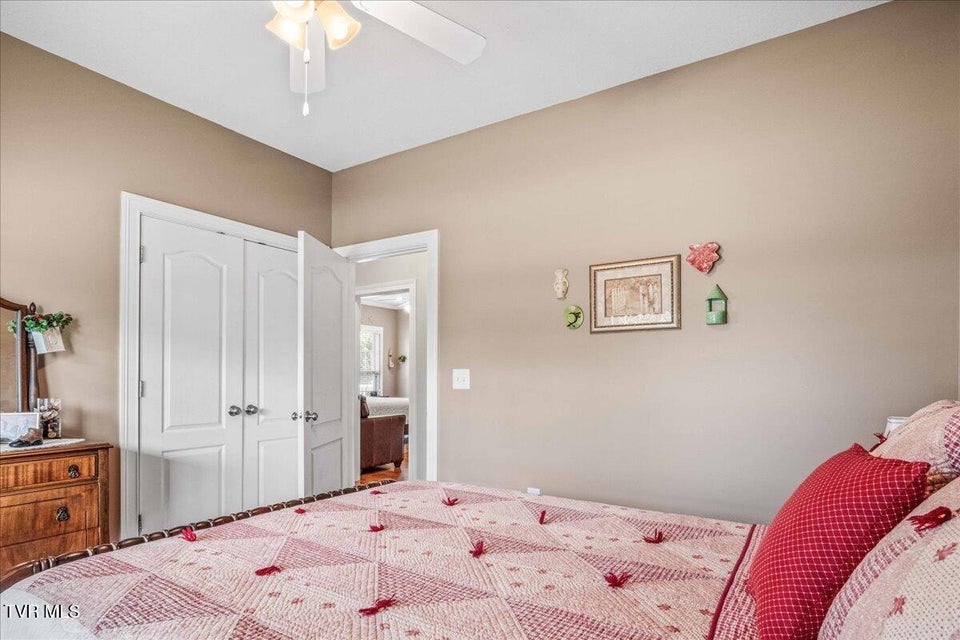 Photo #45: 11 Vesta Sue Court