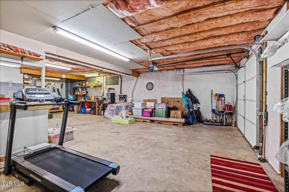 Photo #56: 11 Vesta Sue Court