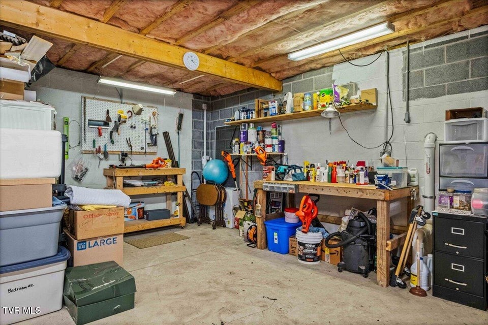 Photo #58: 11 Vesta Sue Court