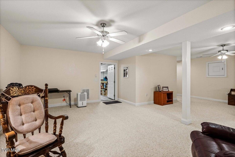 Photo #53: 11 Vesta Sue Court