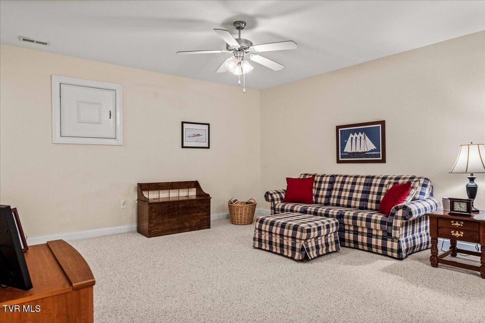 Photo #51: 11 Vesta Sue Court