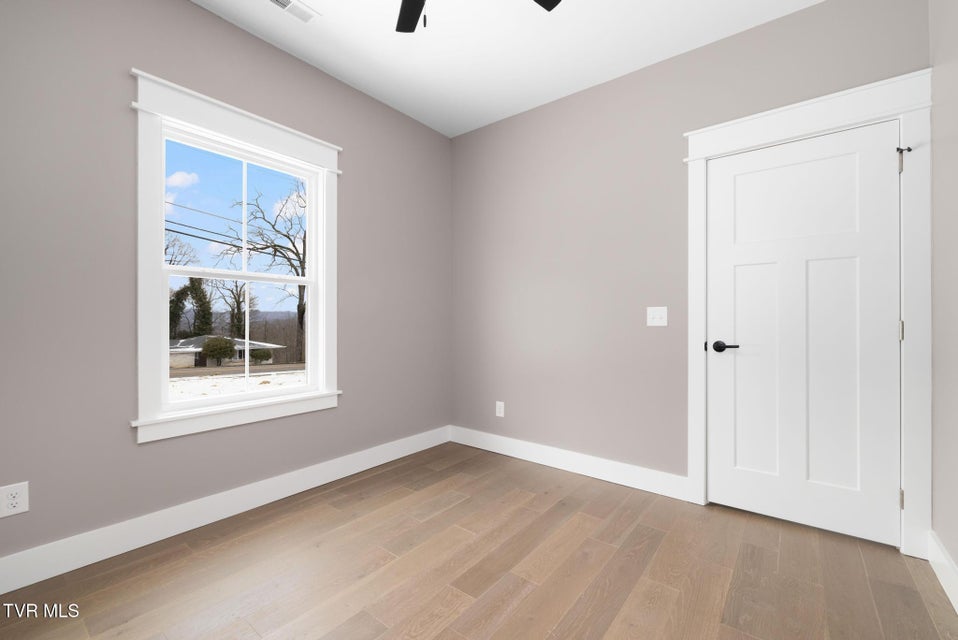 Photo #34: 5419 Orebank Road