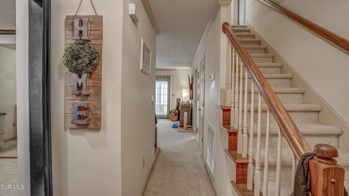 Photo #5: 865 Barclay Drive