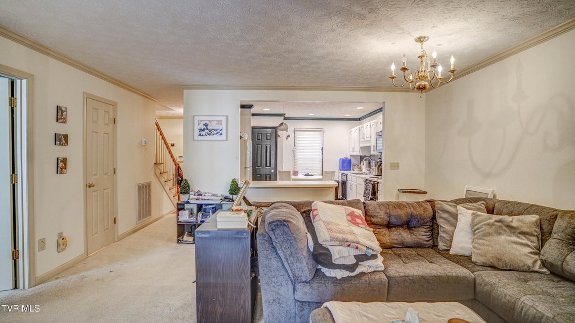 Photo #12: 865 Barclay Drive