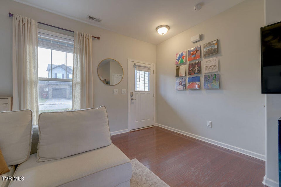 Photo #9: 657 Suffolk Road