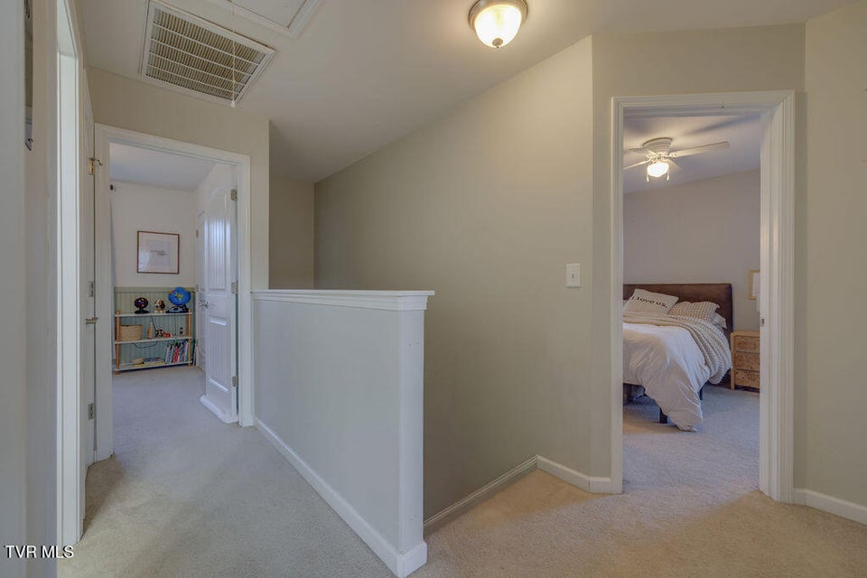 Photo #26: 657 Suffolk Road