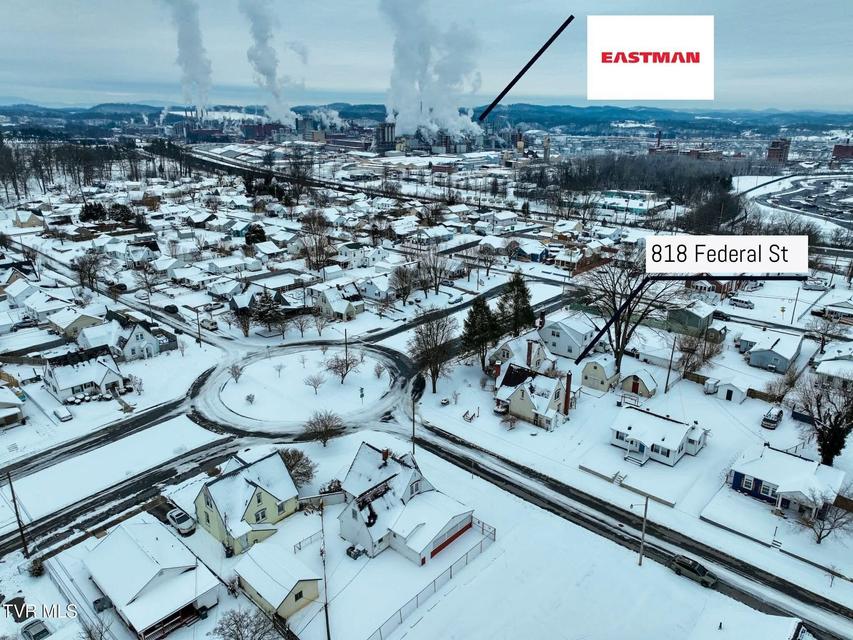 Photo #5: 818 Federal Street