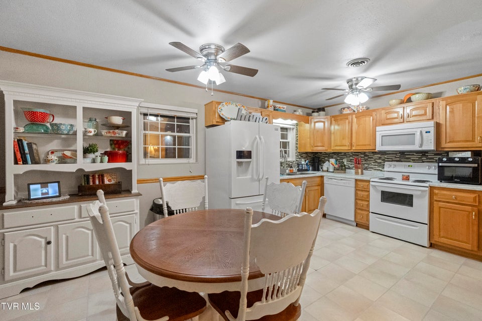 Photo #14: 4522 Blue Springs Parkway 