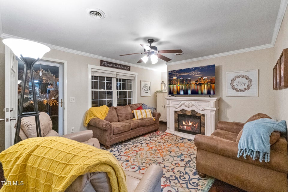 Photo #8: 4522 Blue Springs Parkway 