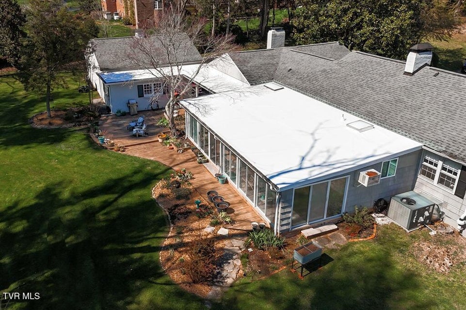 Photo #42: 100 Earlway Road