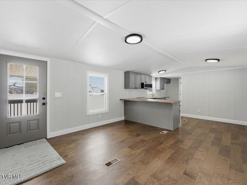 Photo #6: 5935 Mount Carmel Road