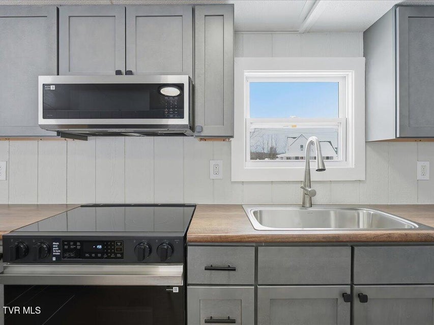 Photo #9: 5935 Mount Carmel Road