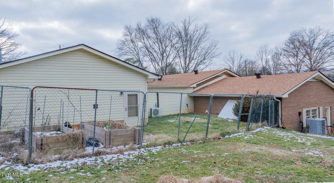 Photo #32: 104 Chappell Road