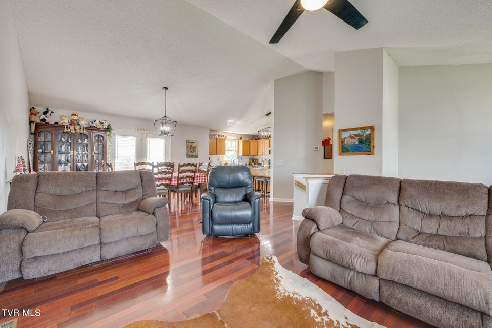 Photo #5: 2324 Louita Avenue