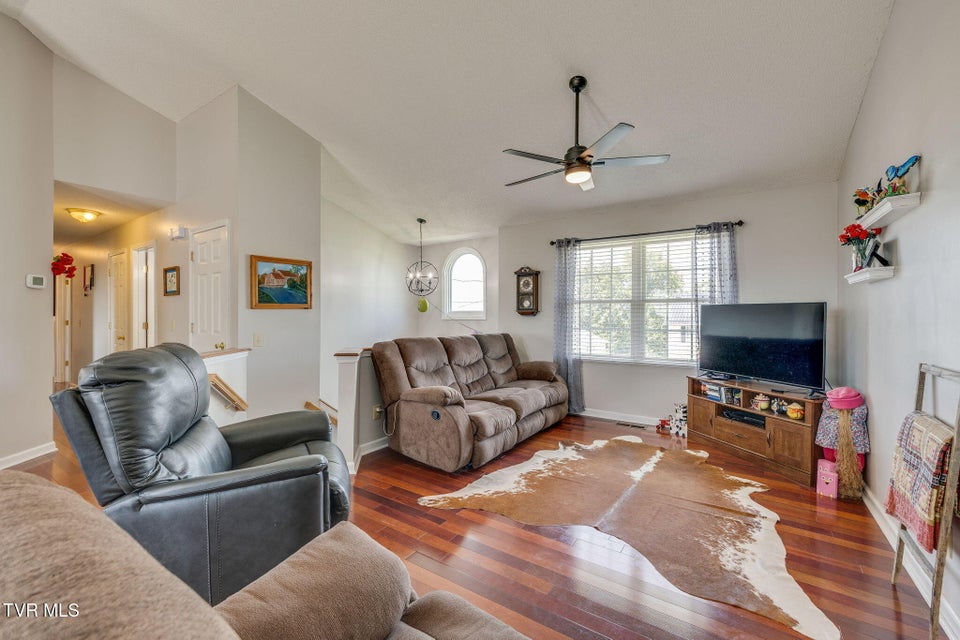 Photo #6: 2324 Louita Avenue