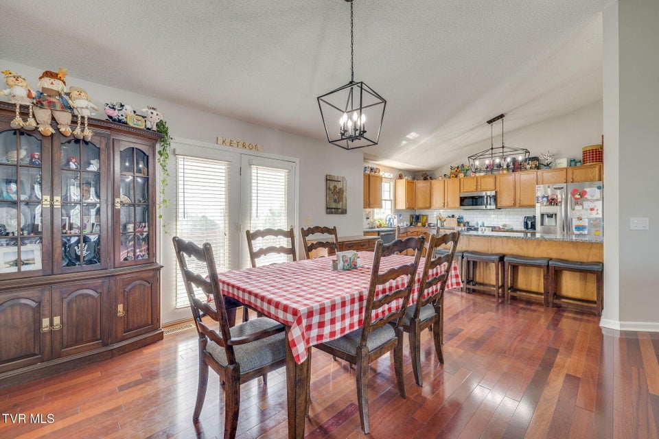 Photo #7: 2324 Louita Avenue