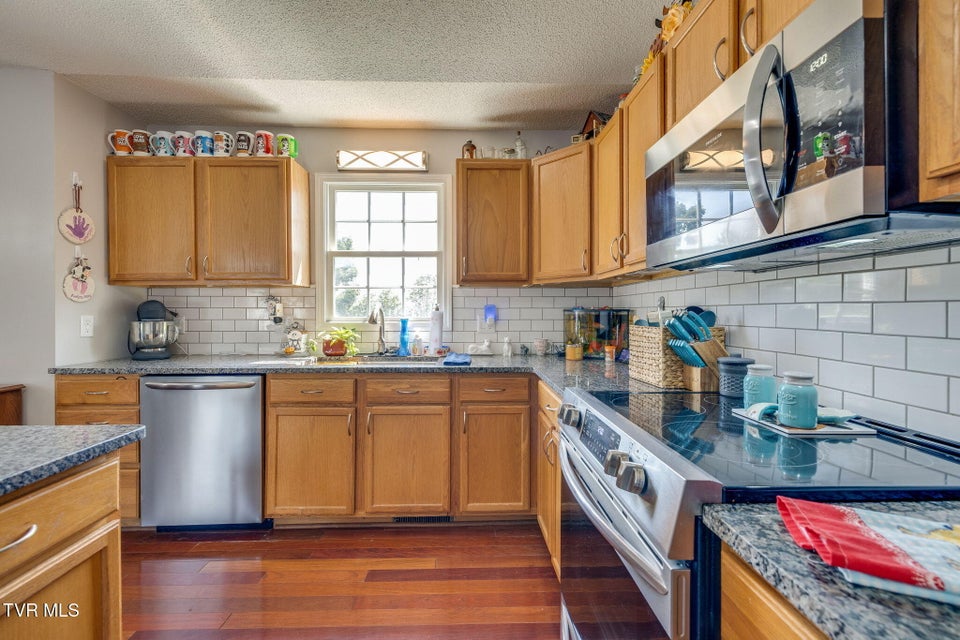 Photo #9: 2324 Louita Avenue