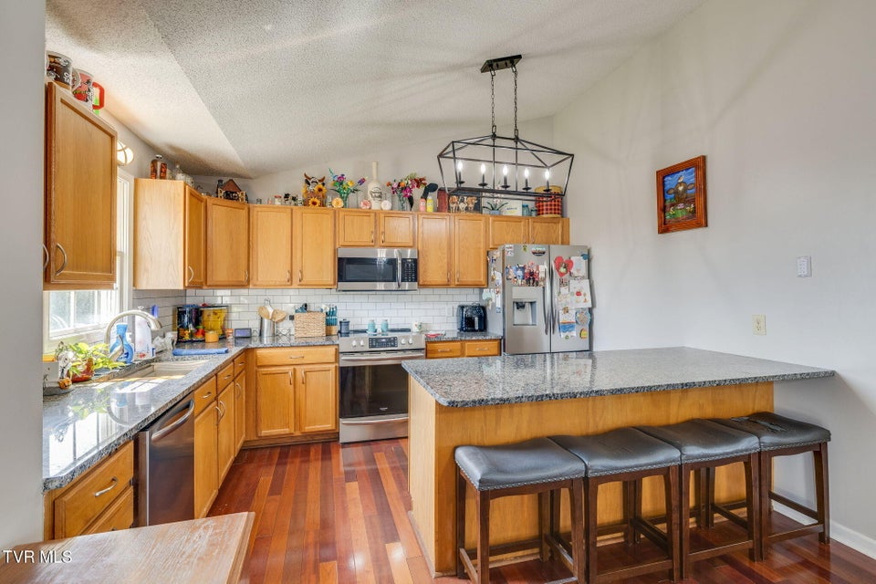 Photo #11: 2324 Louita Avenue