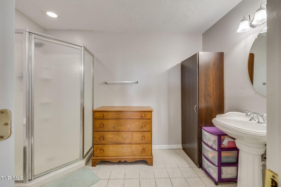 Photo #29: 2324 Louita Avenue