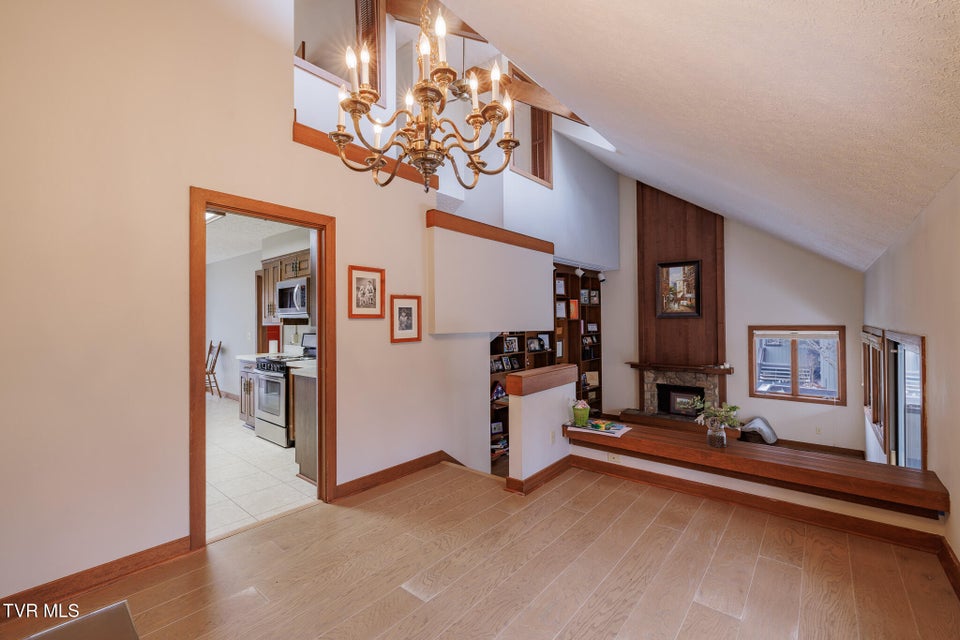 Photo #14: 138 Columbine Road