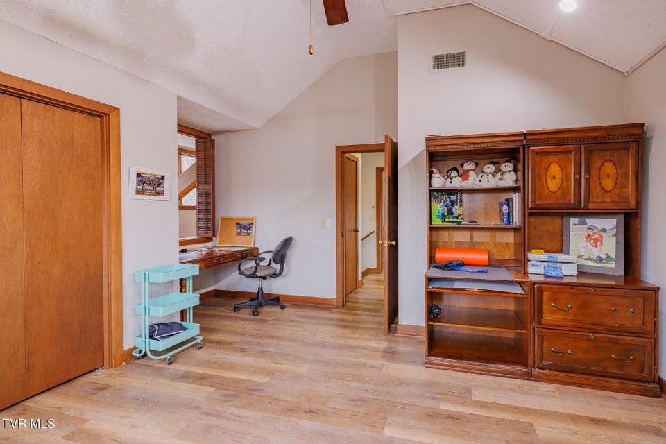 Photo #23: 138 Columbine Road