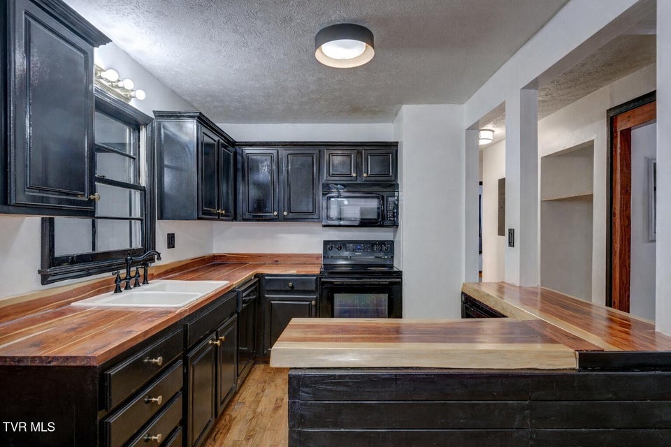 Photo #9: 1511 Holston Avenue