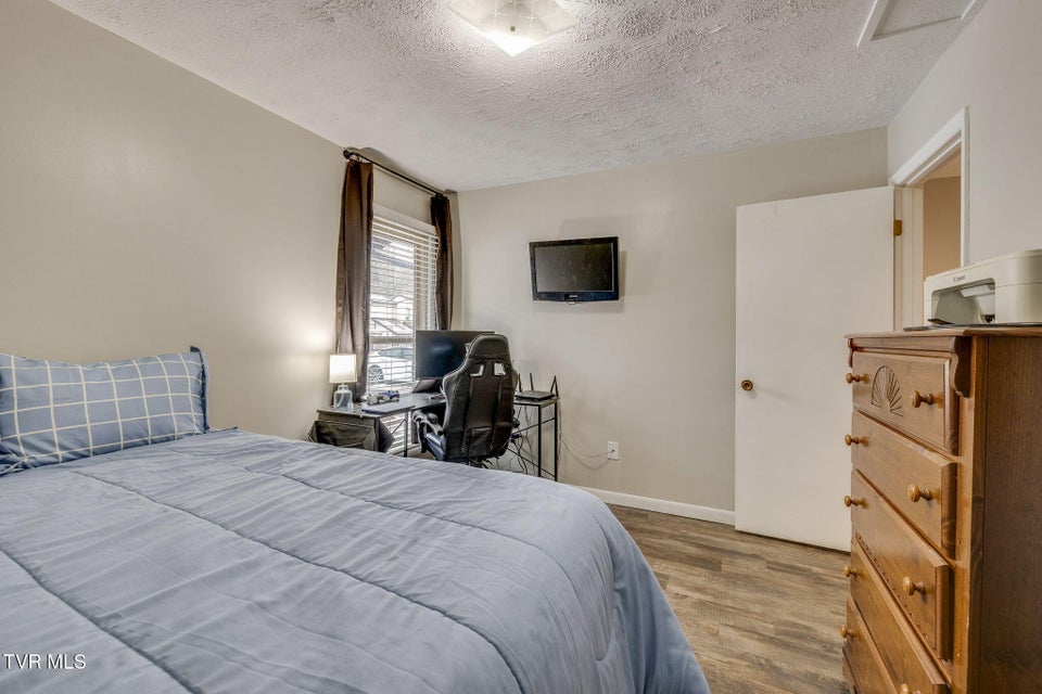 Photo #15: 780 Hamilton Road